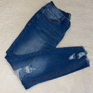 NWOT Super stretch skinny destroyed boyfriend jeans